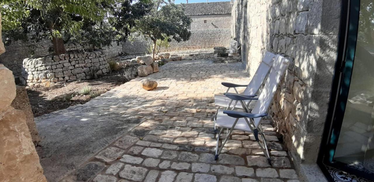Agriturismo Fondo Paliemmu Μόντικα Εξωτερικό φωτογραφία
